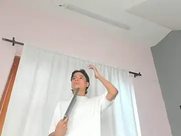 Stripchat Free Live Porn of camillo_virgil