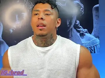 Stripchat Free Porn Cam of bradley_smith