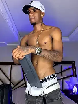 Stripchat Best Webcam of AaronCruz_