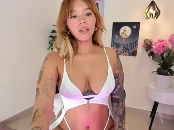 Stripchat Watch Live Sex Cams of Adria_ross