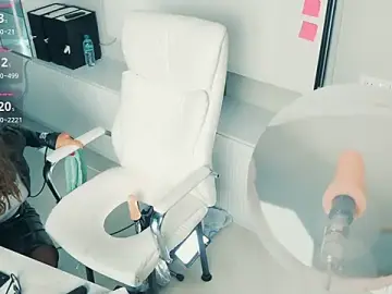 Stripchat Adult Webcam of art_porno