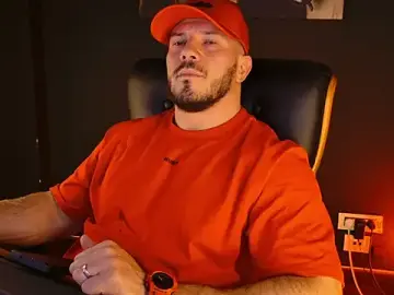 Stripchat Sex Cam of AngeloEric