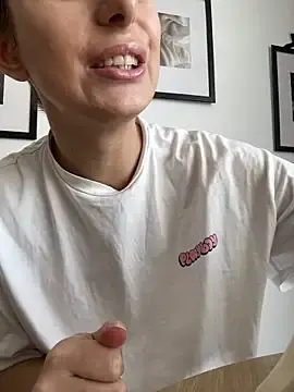 Stripchat Nude Webcam of Hii_Lolla