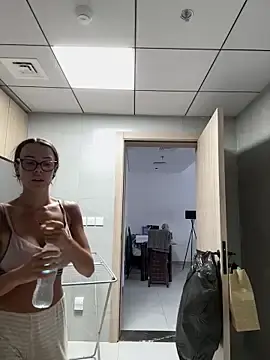 Stripchat Adult Webcam of SexySophiaax