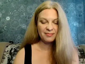 Stripchat Nude Webcam of BlondeFox
