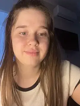 Stripchat Sex Chat of HornyGirlH