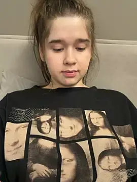 Stripchat Adult Webcams of HornyGirlH