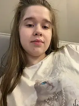 Stripchat Free Porn Cam of HornyGirlH