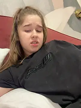 Stripchat Free Porn Cam of HornyGirlH