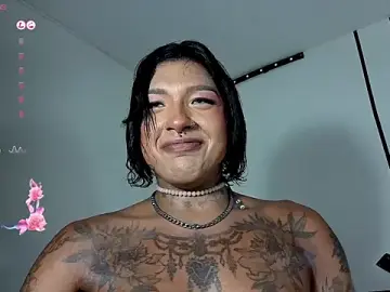 Stripchat Sex Cam of IsabellBigtitsxx