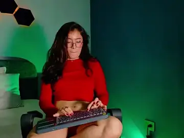 Stripchat Live Sex Cam of MiiaCullens