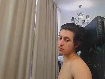 Stripchat Free Porn Cam of GriffinDane