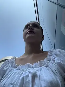 Stripchat Live Sex Cam of MiaTee