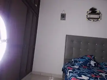 Stripchat Adult Webcam of zeussexyhot