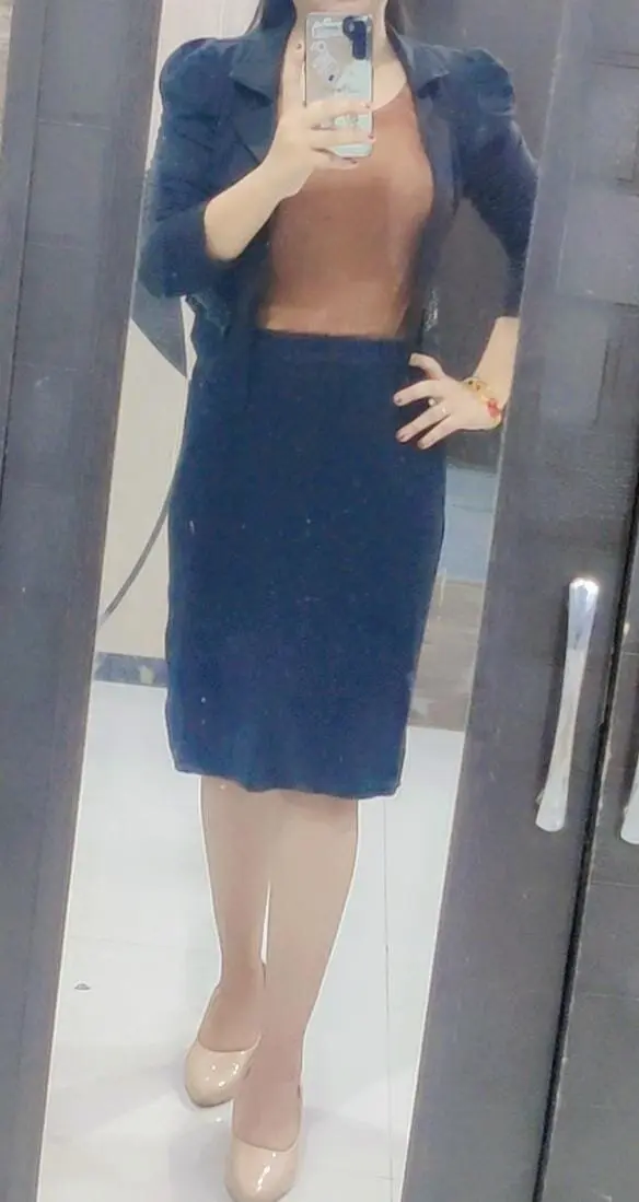 Hot-Shivangi