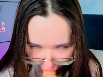 Stripchat Live Sex Cam of KateBleare