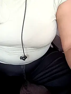 Stripchat Adult Webcams of QueenHaryanaa
