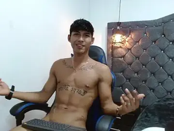 Stripchat Live Porn of luka_big18