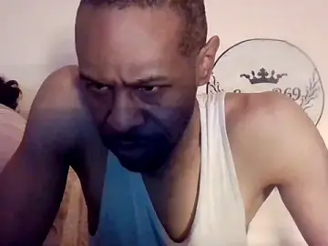 Stripchat Best live sex cam show of CuzzyB69