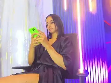 Stripchat Free Porn Cam of Miss_Isa_