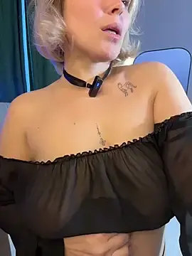 Stripchat Live Porn of Charming_Daphny