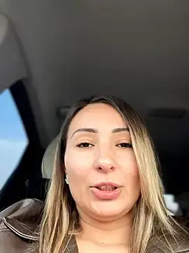 Stripchat Live Sex of Wonder_Kari