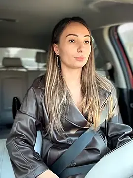 Stripchat Watch Live Sex Cams of Wonder_Kari