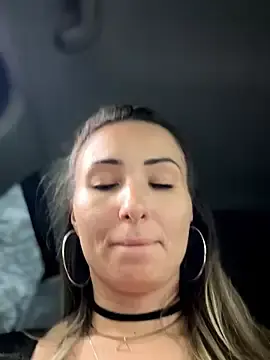 Stripchat Watch Live Sex Cams of Wonder_Kari