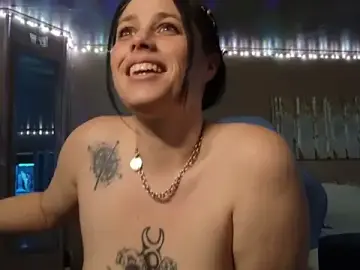 Stripchat Free Porn Cam of mavismable