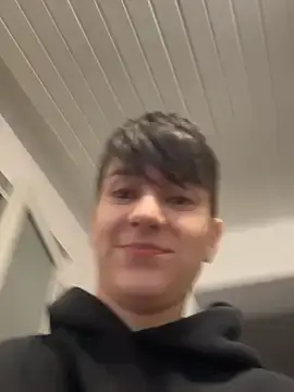 Stripchat Free Porn Cam of ravenryx