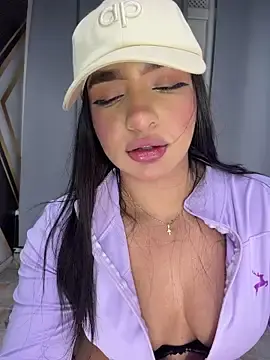 Stripchat Free Porn Cam of jenn_fit