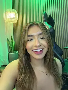 Stripchat Free Porn Cam of jenn_fit