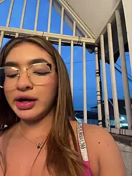 Stripchat Free Porn Cam of jenn_fit