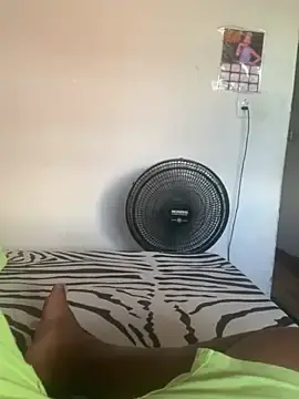 Stripchat Live Sex Cam of GordoSafadinho