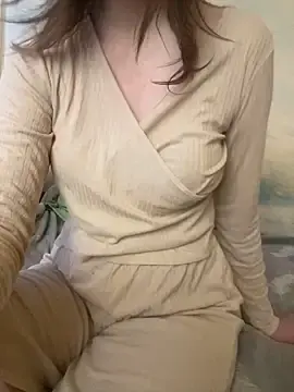 Stripchat Sex Cam of KittieCreme