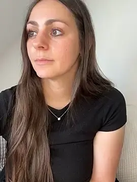 Stripchat Free Porn Cam of Loella-Rose