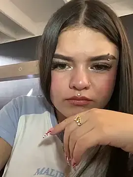 Stripchat Live Porn of Camila_Duarte2
