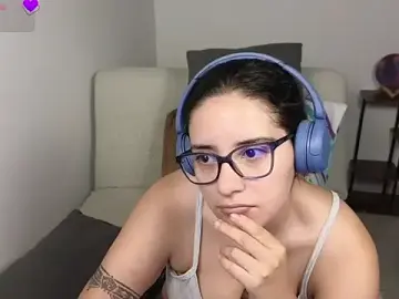 Stripchat Adult Webcam of blue__moon_