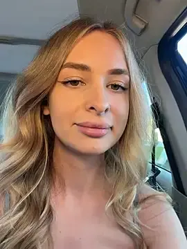 Stripchat Adult Webcam of EvieEvans