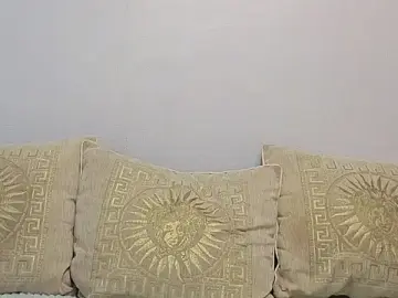 Stripchat Nude Webcam of EmiliaCouple