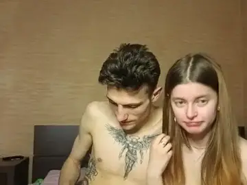 Stripchat Free Live Porn of EmiliaCouple