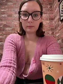 Stripchat Adult Webcams of The_Snowwhitee