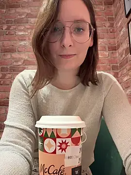 Stripchat Free Live Porn of The_Snowwhitee