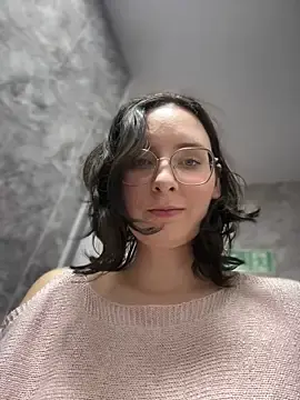 Stripchat Live Sex of The_Snowwhitee