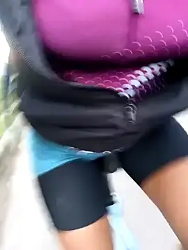 Stripchat Live Sex Cam of _andrea30