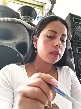 Stripchat Adult Webcams of _andrea30