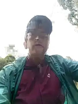 Stripchat Free Porn Cam of _andrea30