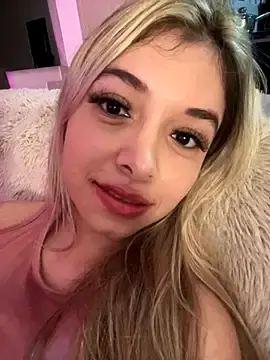 Stripchat Nude Webcam of carolina__star