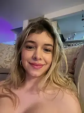 Stripchat Free Live Porn of carolina__star