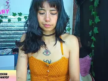 Stripchat Sex Cam of Roxanbunny1